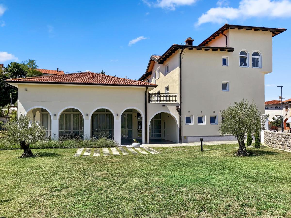 Toscanina Garni Hotel Dobrovo Kültér fotó