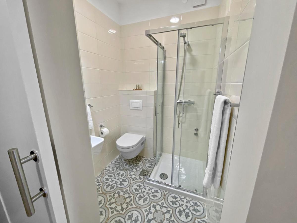 Toscanina Garni Hotel Dobrovo Kültér fotó